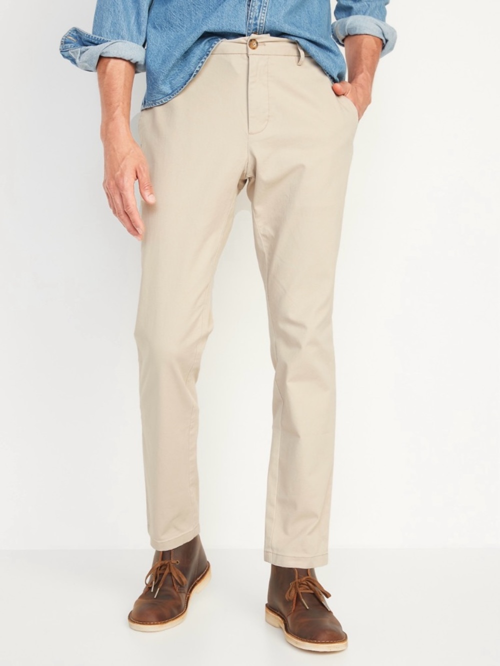 Old Navy Athletic Cut 32x34 Khaki Pants